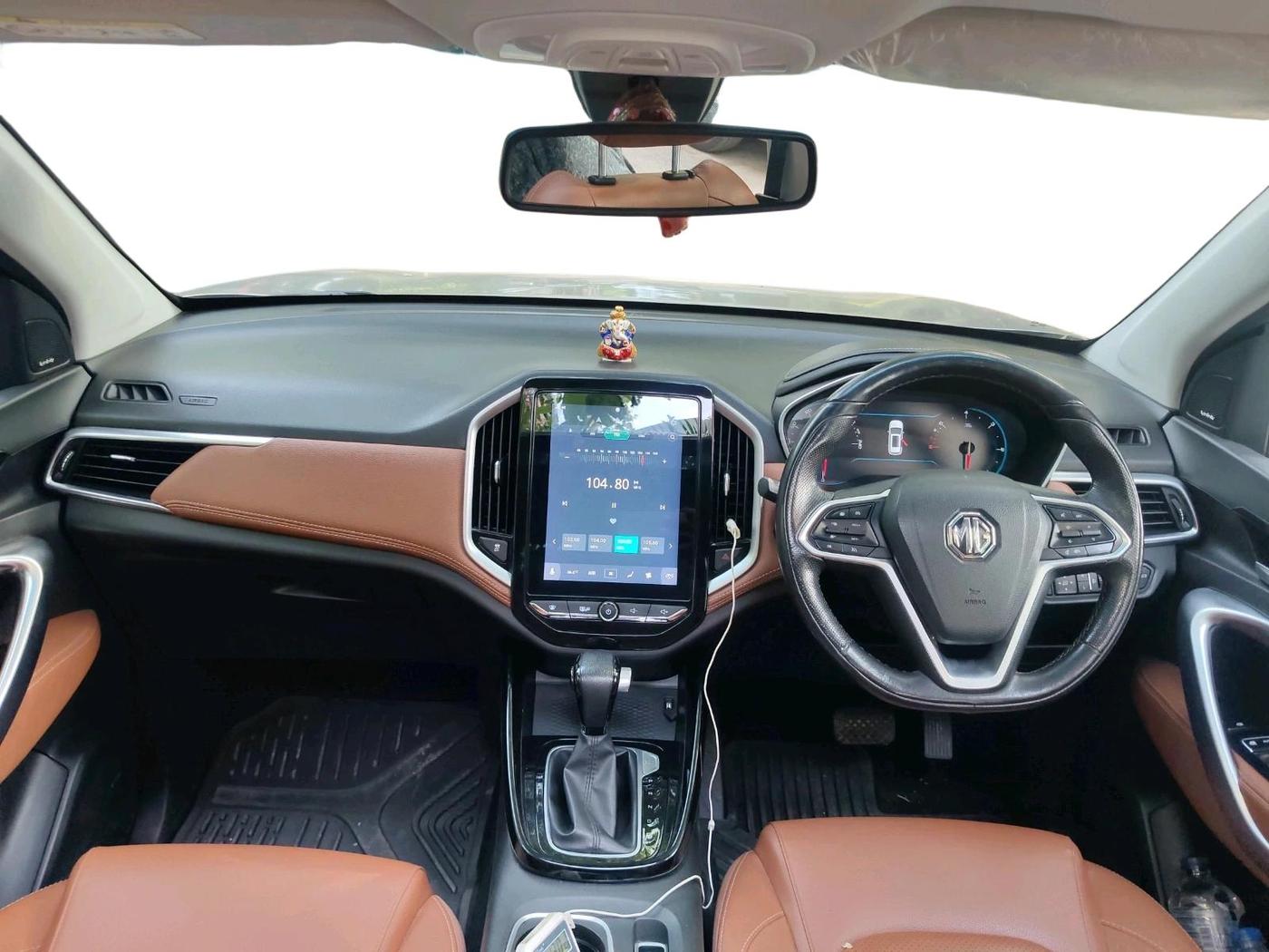 2022 MG HECTOR PLUS SHARP 1.5 PETROL TURBO CVT 6-STR, Petrol, Automatic, 39,866 km, interior