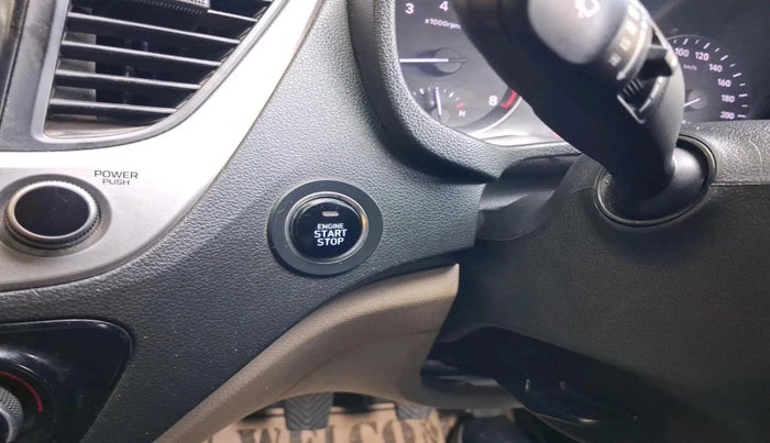 2018 Hyundai Verna 1.6 VTVT SX O, Petrol, Manual, 53,528 km, interior