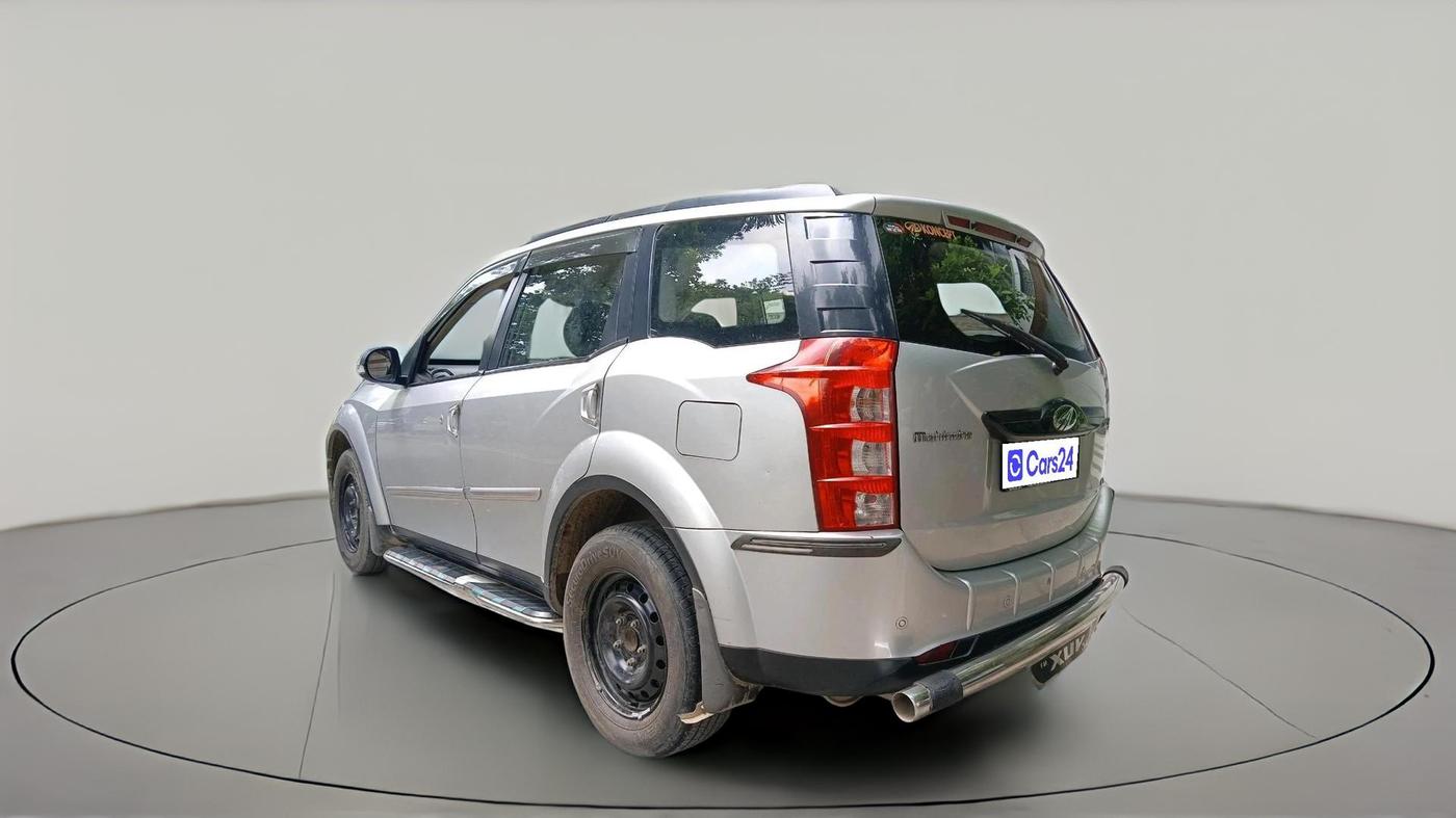 2017 Mahindra XUV500 W6 1.99, Diesel, Manual, 46,727 km, exterior