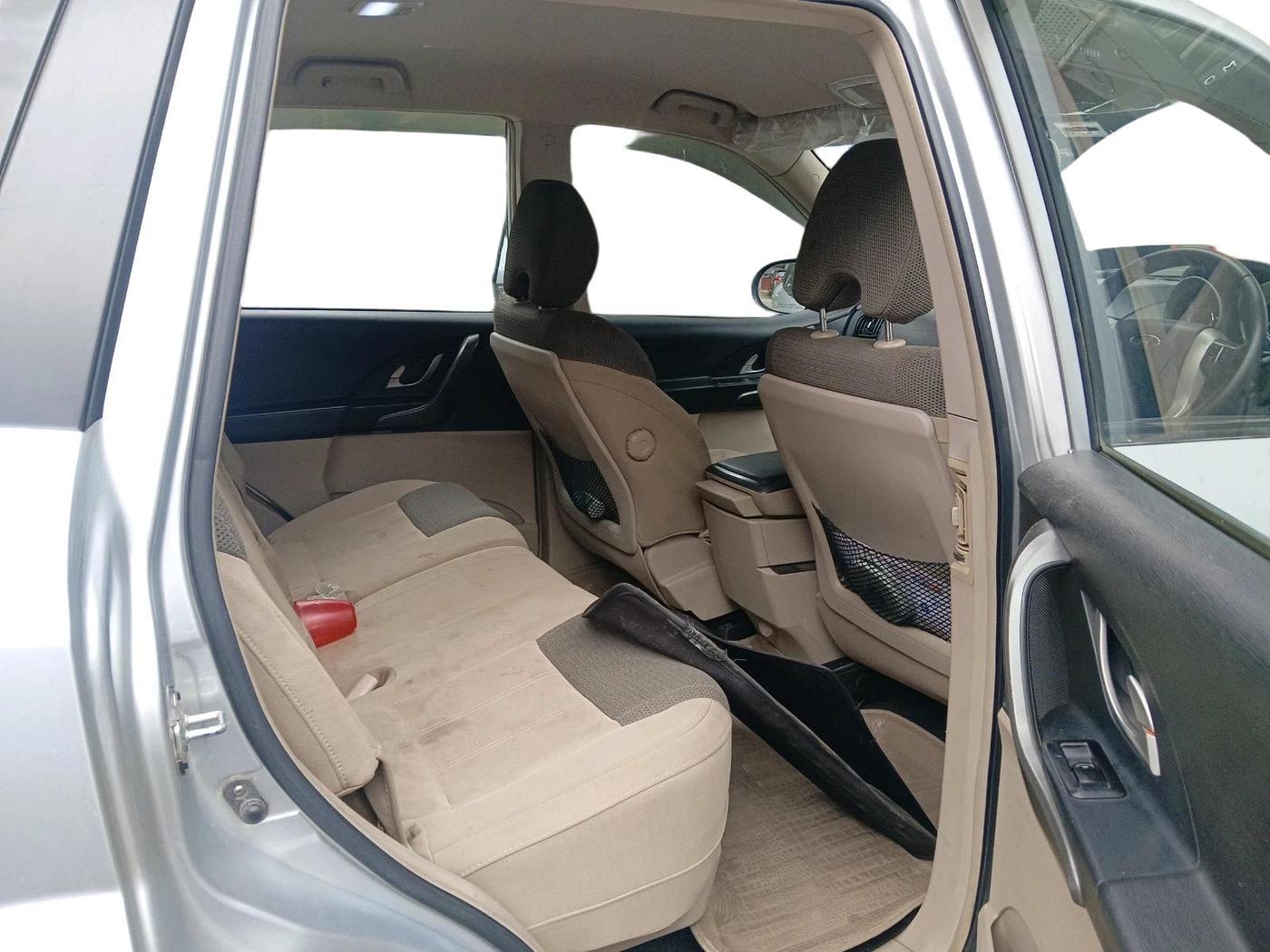 2017 Mahindra XUV500 W6 1.99, Diesel, Manual, 46,727 km, interior