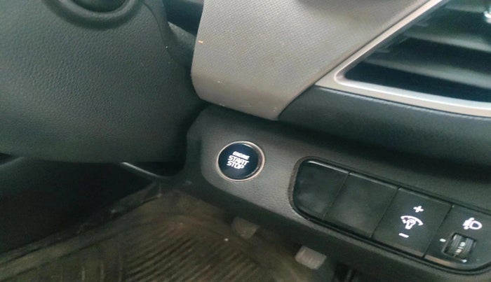 2020 KIA SELTOS HTK PLUS 1.5, Petrol, Manual, 92,832 km, interior