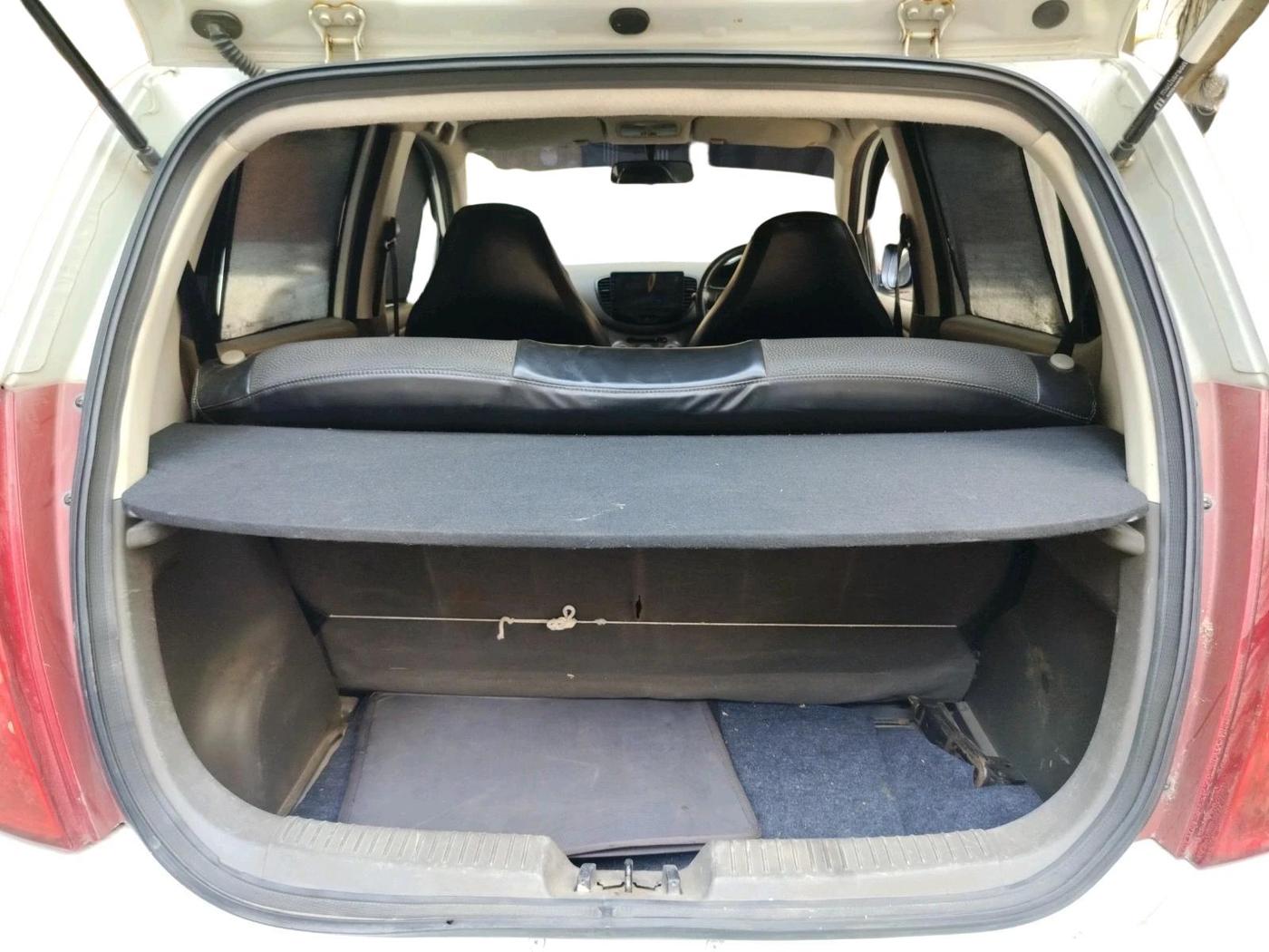 2012 Hyundai i10 MAGNA 1.2, Petrol, Manual, 73,264 km, exterior