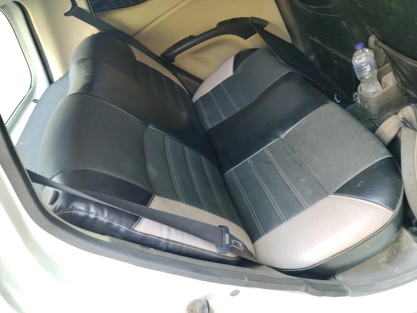2012 Hyundai i10 MAGNA 1.2, Petrol, Manual, 73,264 km, interior