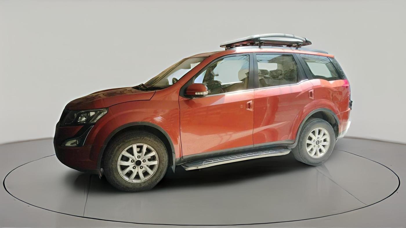 2016 Mahindra XUV500 W10, Diesel, Manual, 88,950 km, exterior