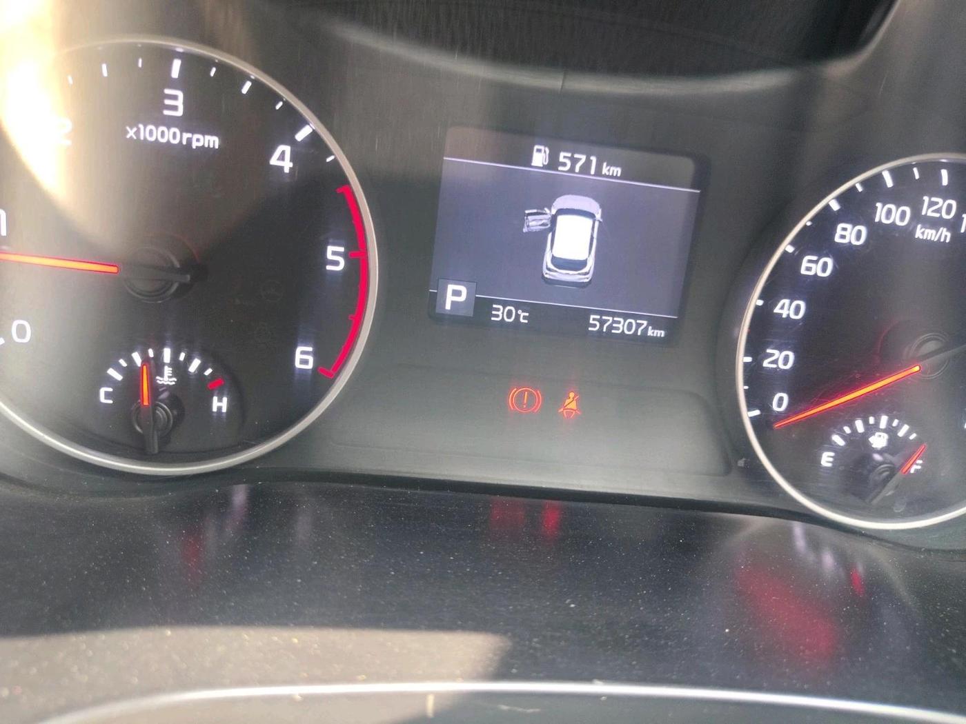 2021 KIA SELTOS HTK PLUS AT 1.5 DIESEL, Diesel, Automatic, 57,307 km, interior