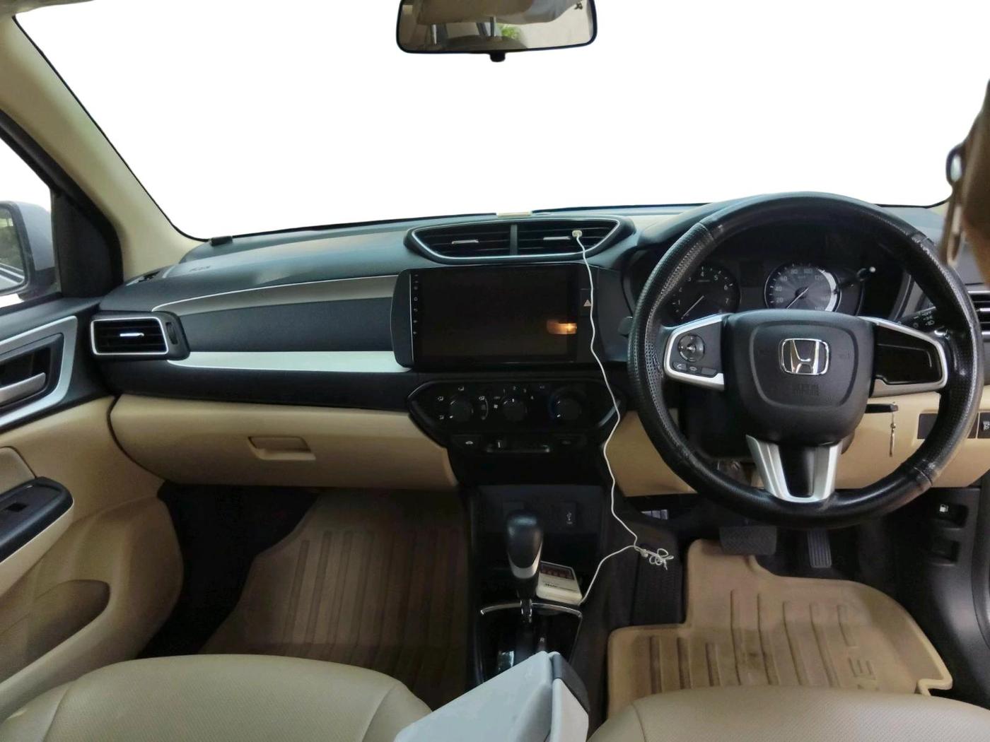 2024 Honda Amaze 1.2L I-VTEC S CVT, Petrol, Automatic, 13,197 km, interior