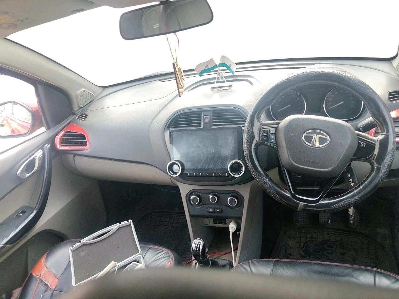 2018 Tata Tiago XZ DIESEL, Diesel, Manual, 1,39,471 km, interior