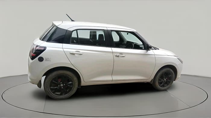 2024 Maruti Swift ZXi CNG, CNG, Manual, 33,709 km, exterior