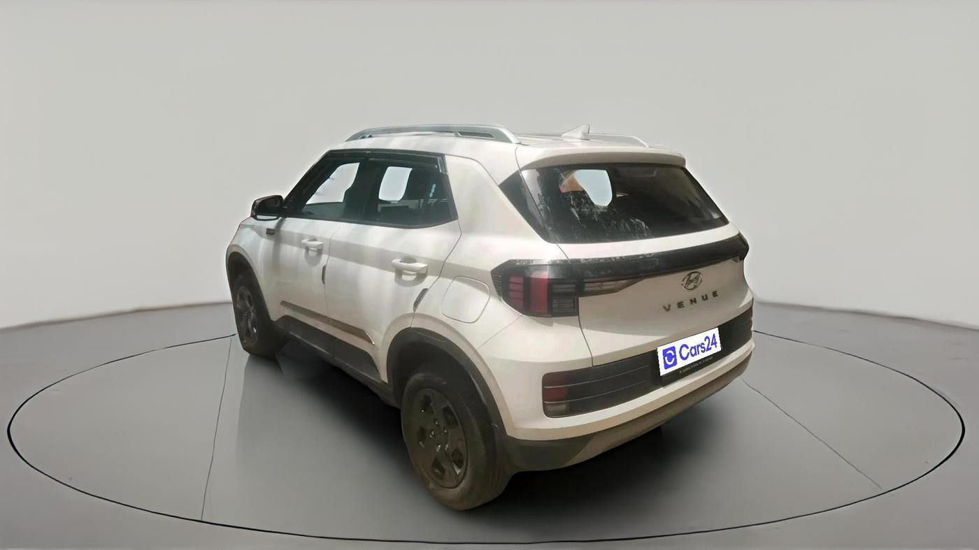 2024 Hyundai VENUE S (O) Plus 1.2 Petrol , Petrol, Manual, 6,063 km, exterior