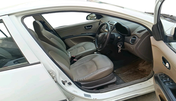 2011 Hyundai i10 MAGNA 1.2, Petrol, Manual, 44,335 km, interior