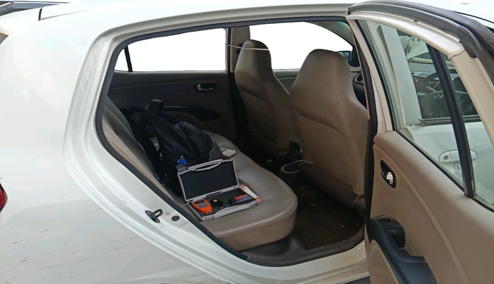 2011 Hyundai i10 MAGNA 1.2, Petrol, Manual, 44,335 km, interior