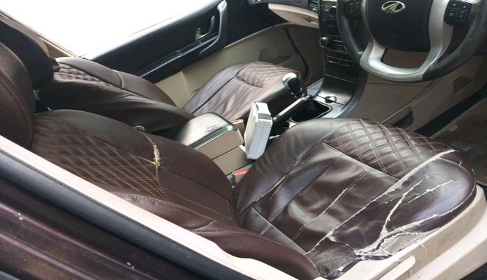 2016 Mahindra XUV500 W6 1.99, Diesel, Manual, 1,01,395 km, interior