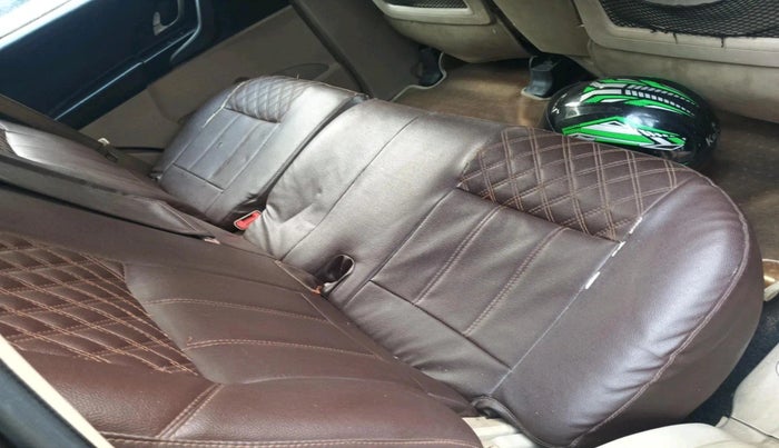 2016 Mahindra XUV500 W6 1.99, Diesel, Manual, 1,01,395 km, interior