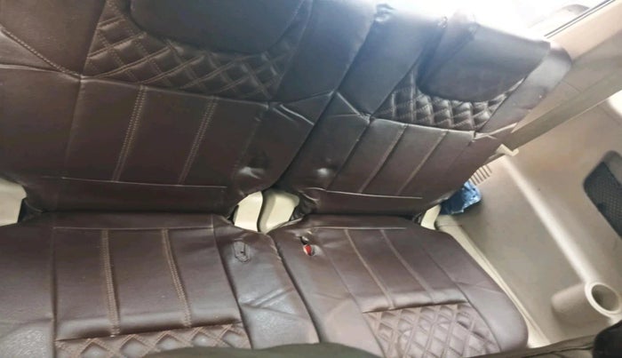 2016 Mahindra XUV500 W6 1.99, Diesel, Manual, 1,01,395 km, interior