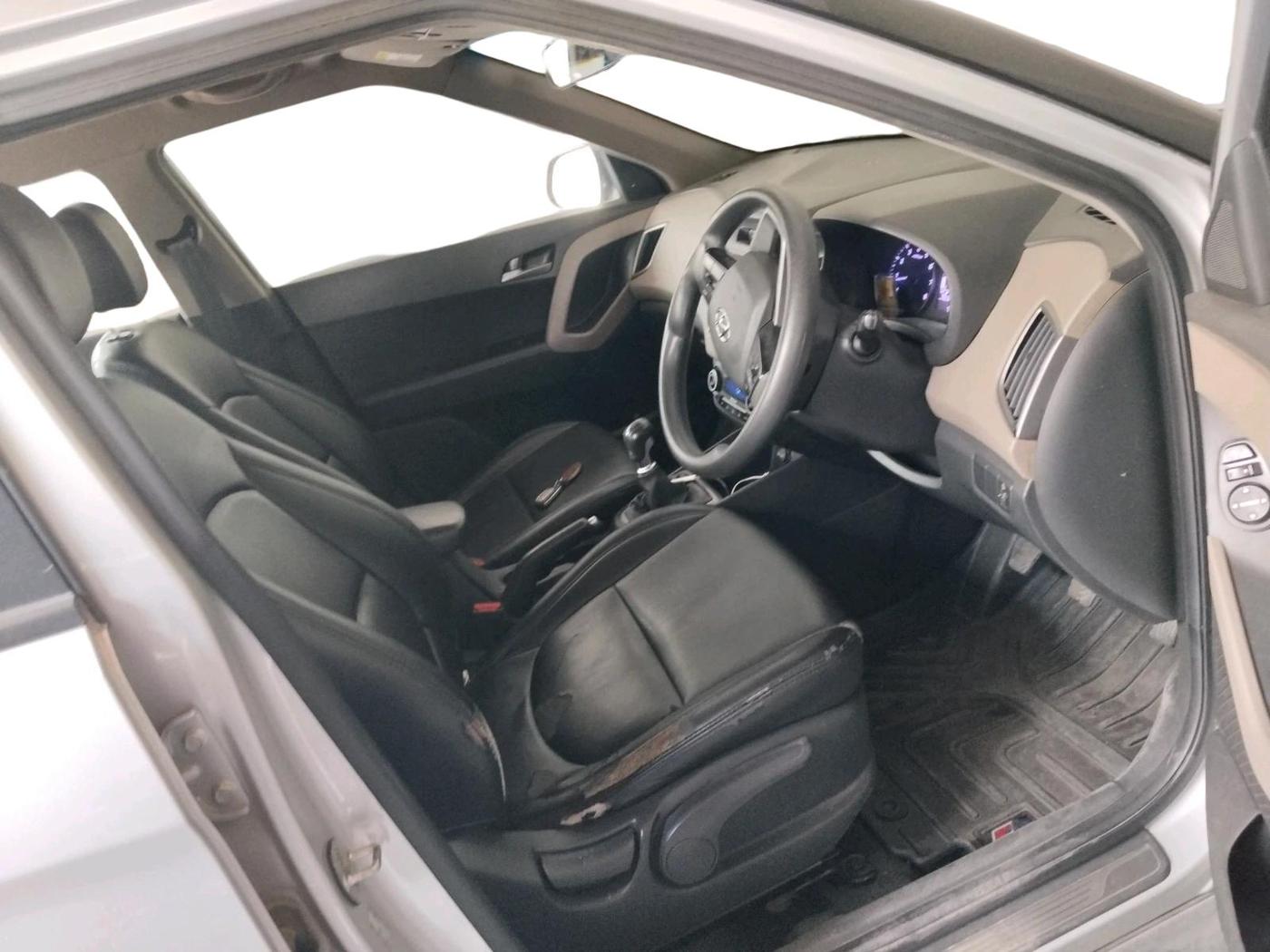 2015 Hyundai Creta SX PLUS 1.6 PETROL, Petrol, Manual, 72,857 km, interior