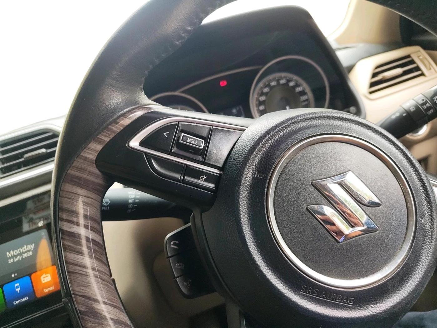 2022 Maruti Dzire ZXI CNG, CNG, Manual, 44,546 km, interior