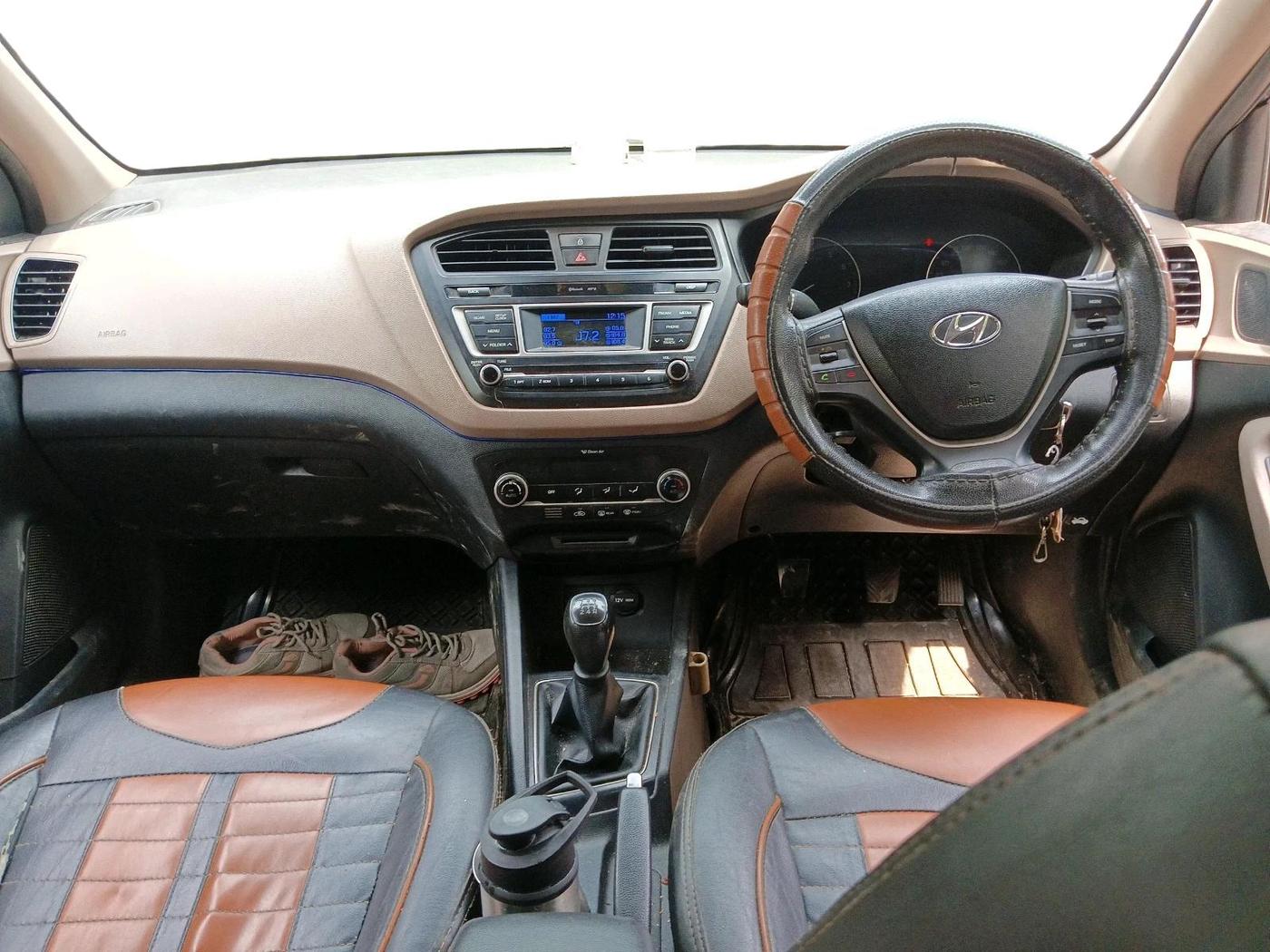 2016 Hyundai Elite i20 SPORTZ 1.2, Petrol, Manual, 1,06,593 km, interior