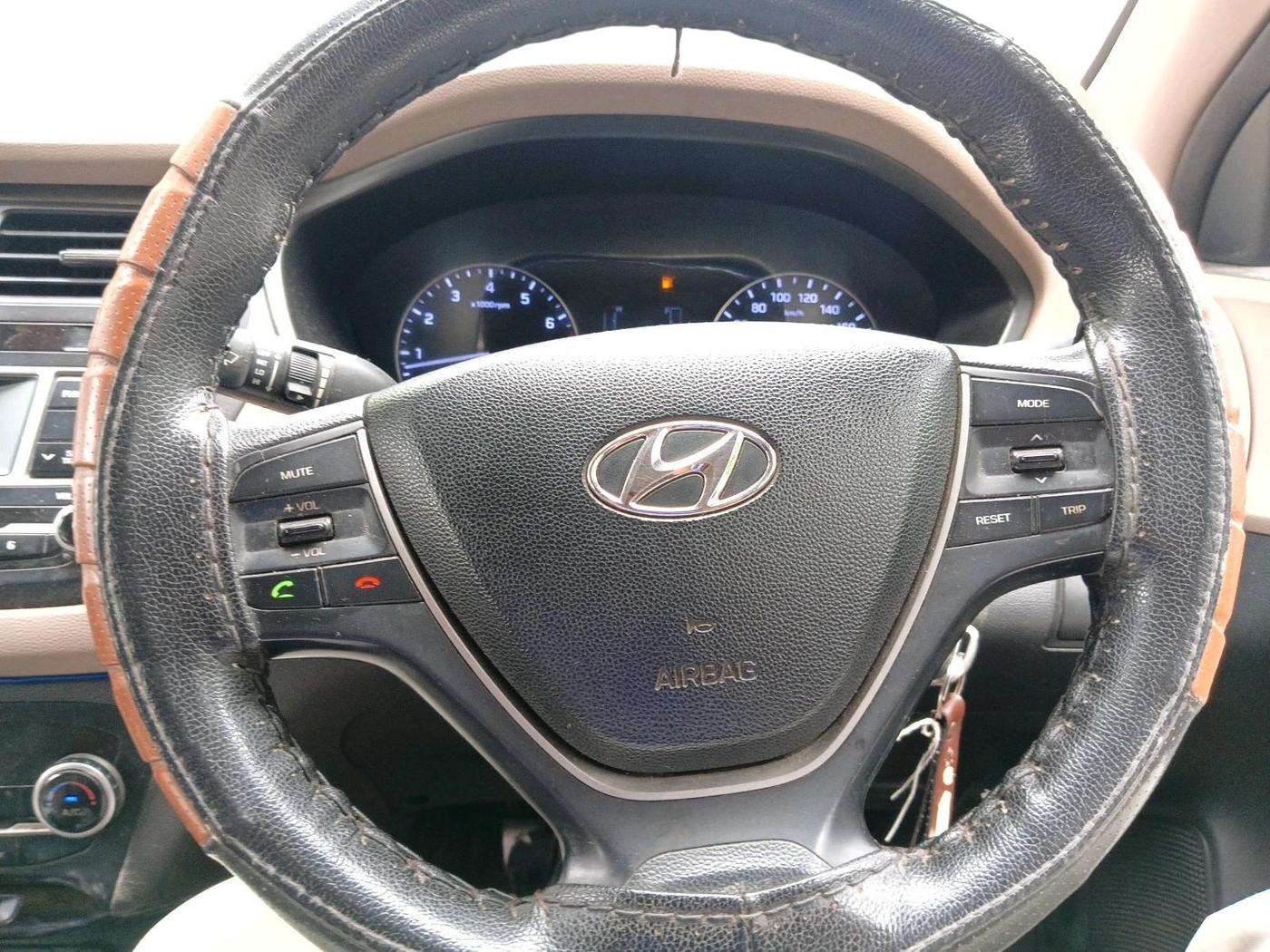 2016 Hyundai Elite i20 SPORTZ 1.2, Petrol, Manual, 1,06,593 km, interior