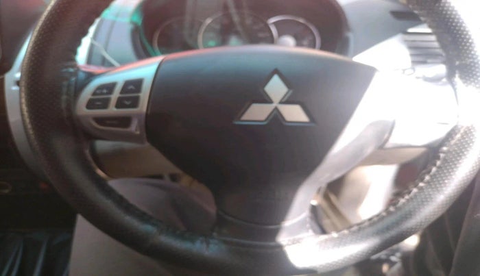 2017 Mitsubishi Pajero Sport 2.5 MT 4X4, Diesel, Manual, 75,235 km, interior