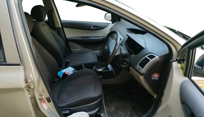 2011 Hyundai i20 MAGNA 1.2, Petrol, Manual, 28,384 km, interior