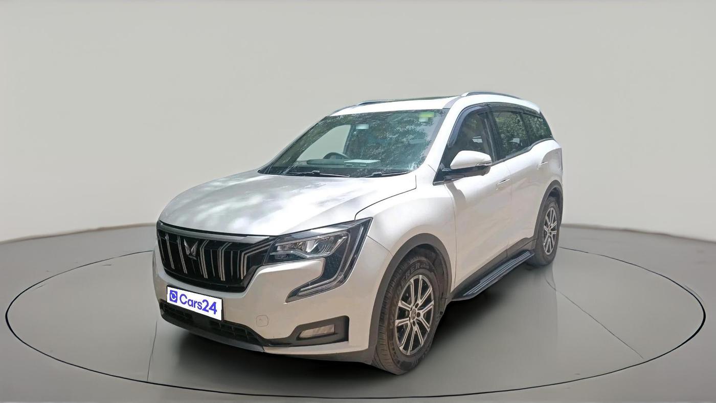2023 Mahindra XUV700 AX 7 LUXURY D AWD AT 7 STR, Diesel, Automatic, 25,761 km, exterior