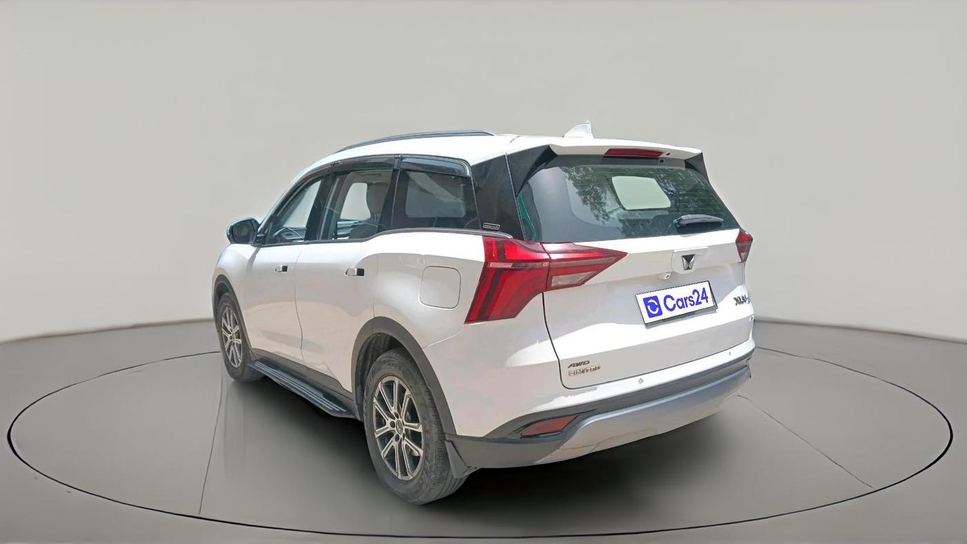 2023 Mahindra XUV700 AX 7 LUXURY D AWD AT 7 STR, Diesel, Automatic, 25,761 km, exterior