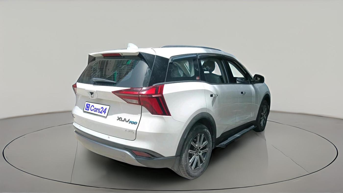 2023 Mahindra XUV700 AX 7 LUXURY D AWD AT 7 STR, Diesel, Automatic, 25,761 km, exterior