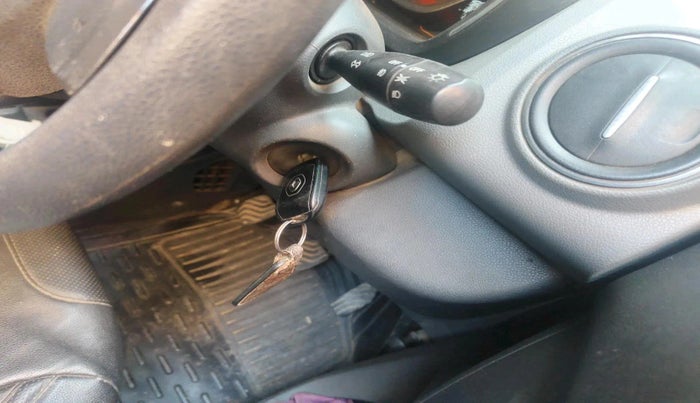 2016 Renault Kwid RXT 0.8, Petrol, Manual, 43,808 km, interior