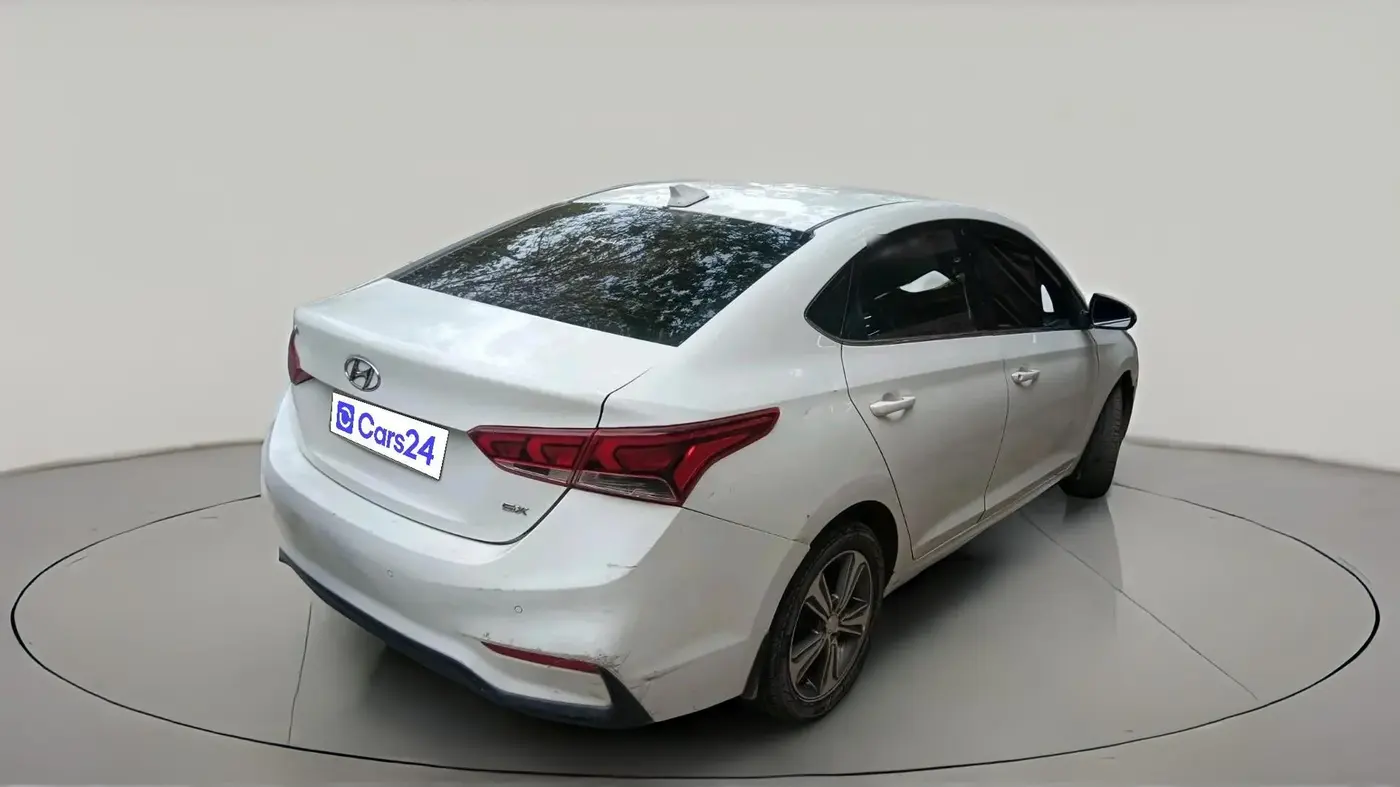 2018 Hyundai Verna 1.6 VTVT SX, Petrol, Manual, 1,05,824 km, exterior