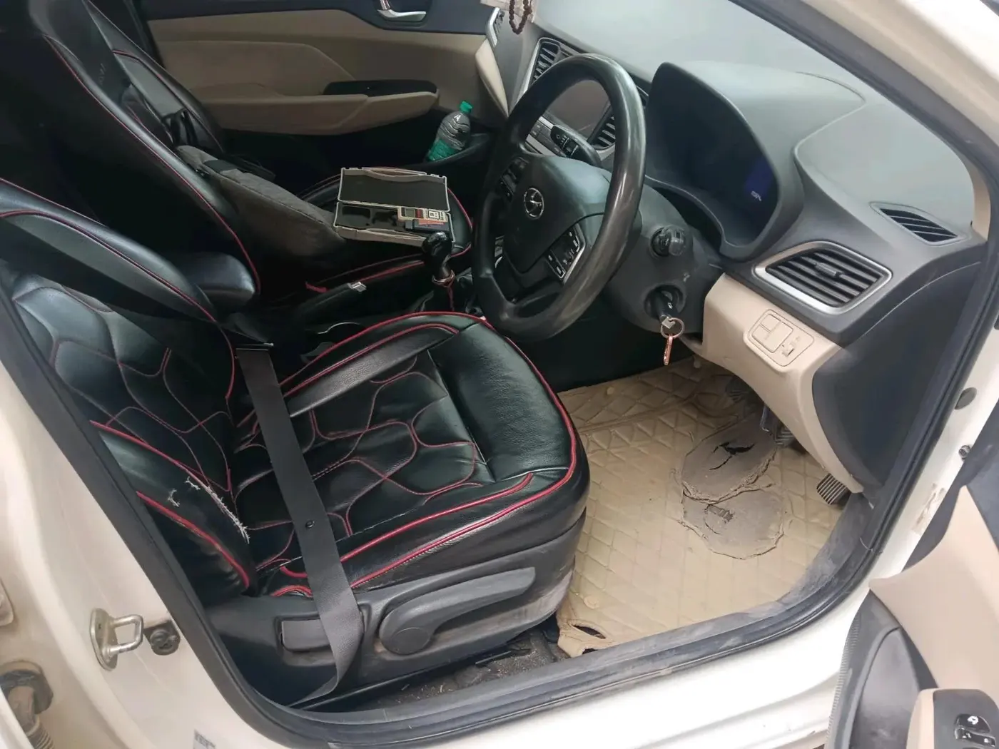 2018 Hyundai Verna 1.6 VTVT SX, Petrol, Manual, 1,05,824 km, interior