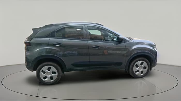 2025 Tata NEXON SMART PLUS S 1.2 REVOTRON, Petrol, Manual, 1,018 km, exterior