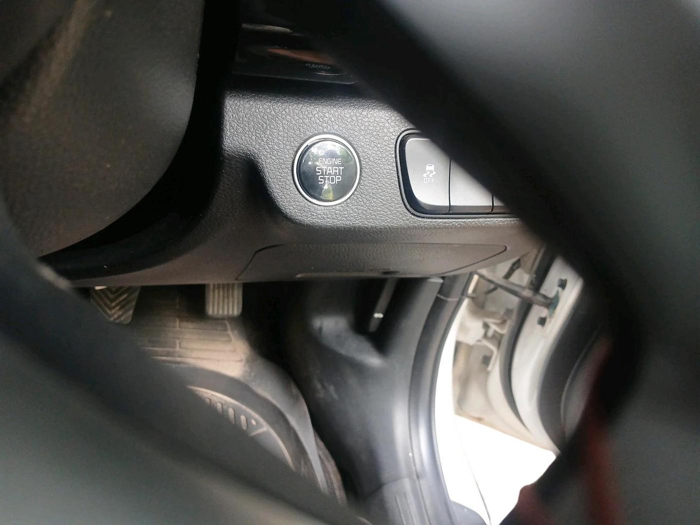 2023 KIA SELTOS HTK PLUS 1.5 IMT, Petrol, Manual, 18,485 km, interior