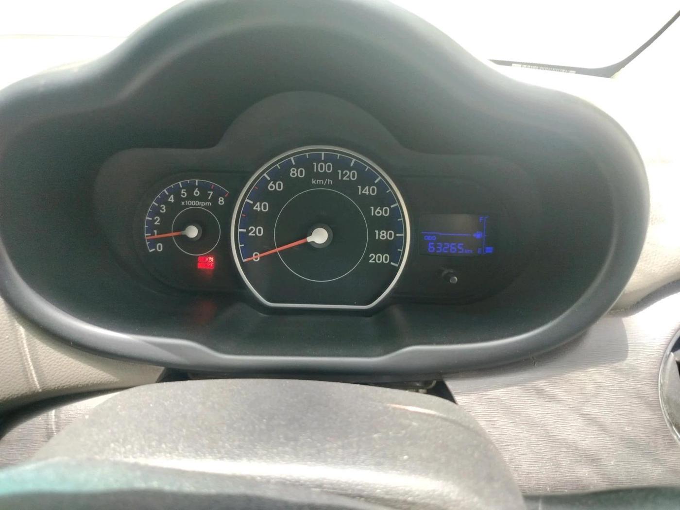 2011 Hyundai i10 MAGNA 1.2, Petrol, Manual, 63,265 km, interior