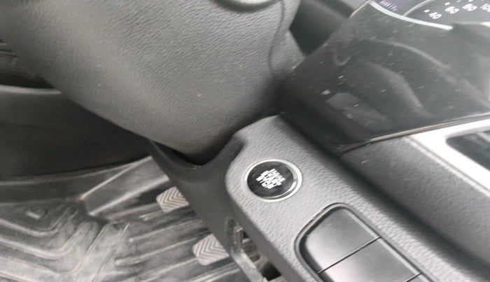 2020 KIA SELTOS HTK PLUS 1.5, Petrol, Manual, 69,317 km, interior