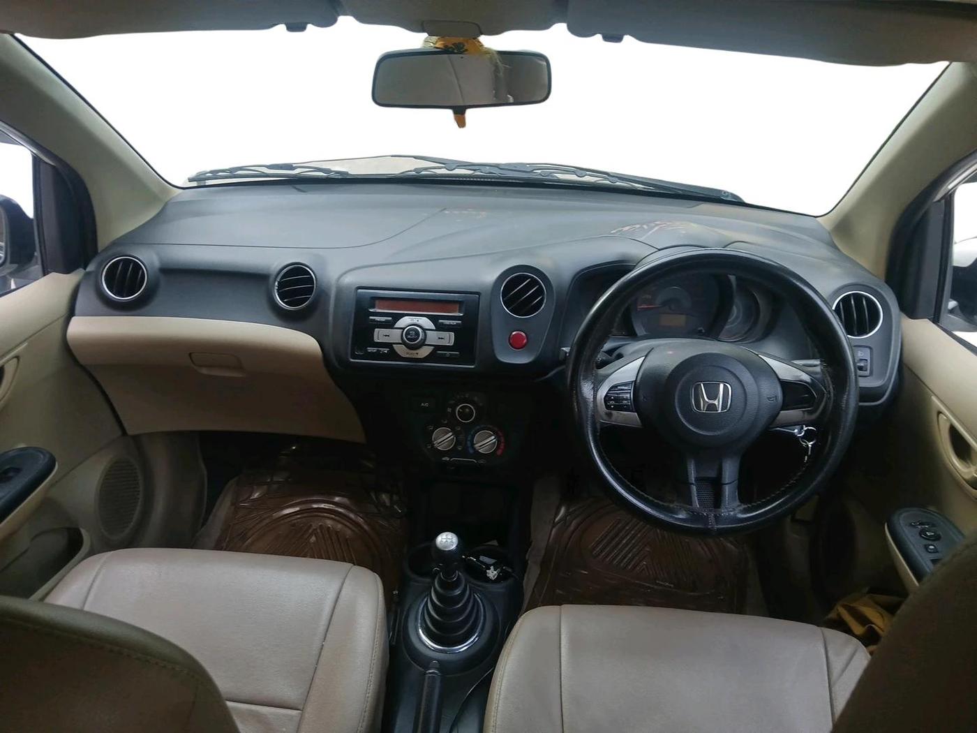 2014 Honda Amaze 1.2L I-VTEC S, Petrol, Manual, 67,328 km, interior