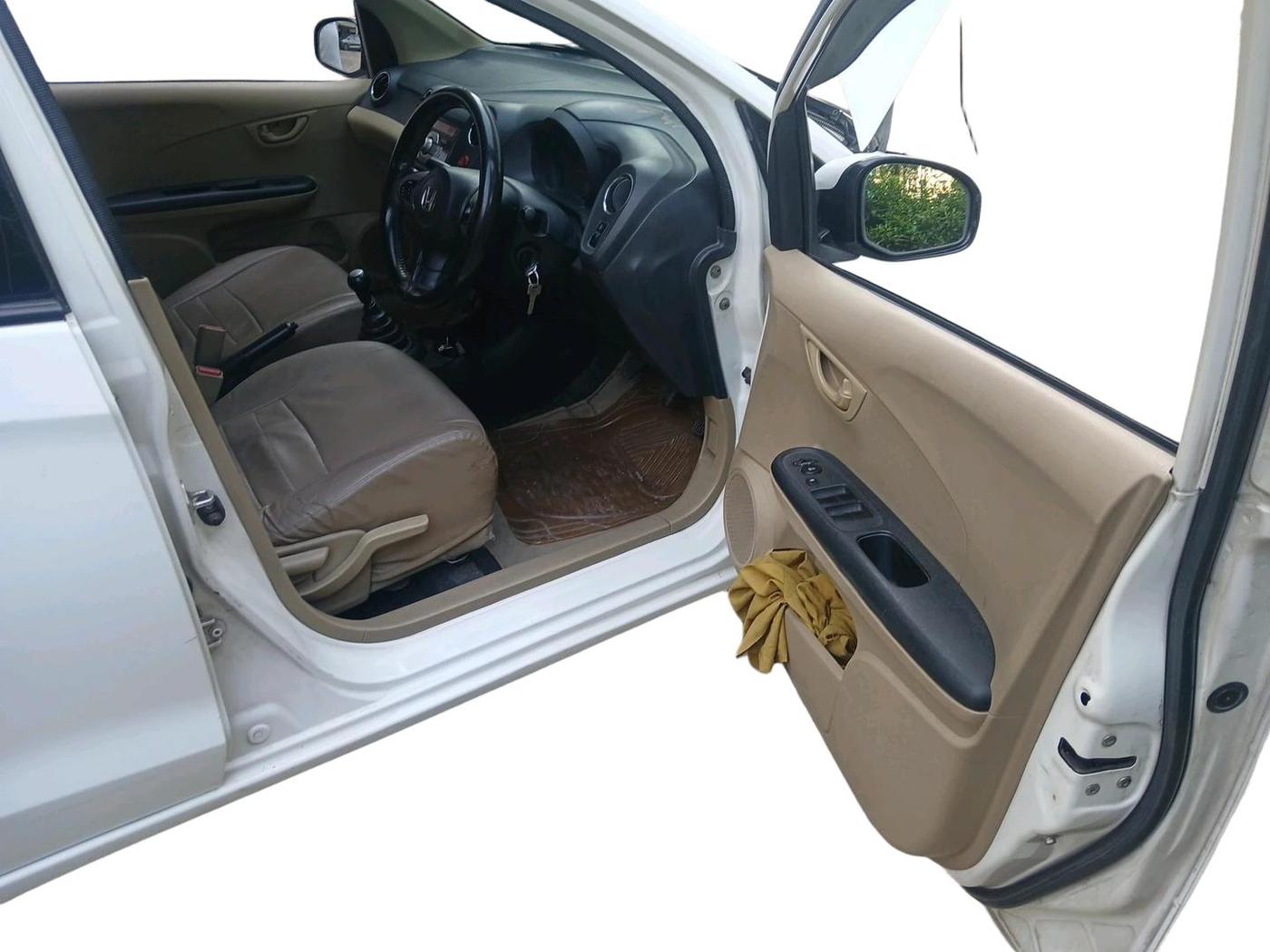 2014 Honda Amaze 1.2L I-VTEC S, Petrol, Manual, 67,328 km, interior