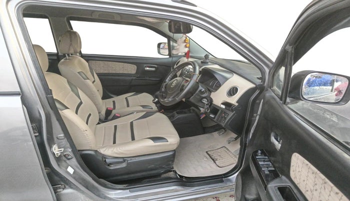 2017 Maruti Wagon R 1.0 VXI, Petrol, Manual, 20,996 km, interior