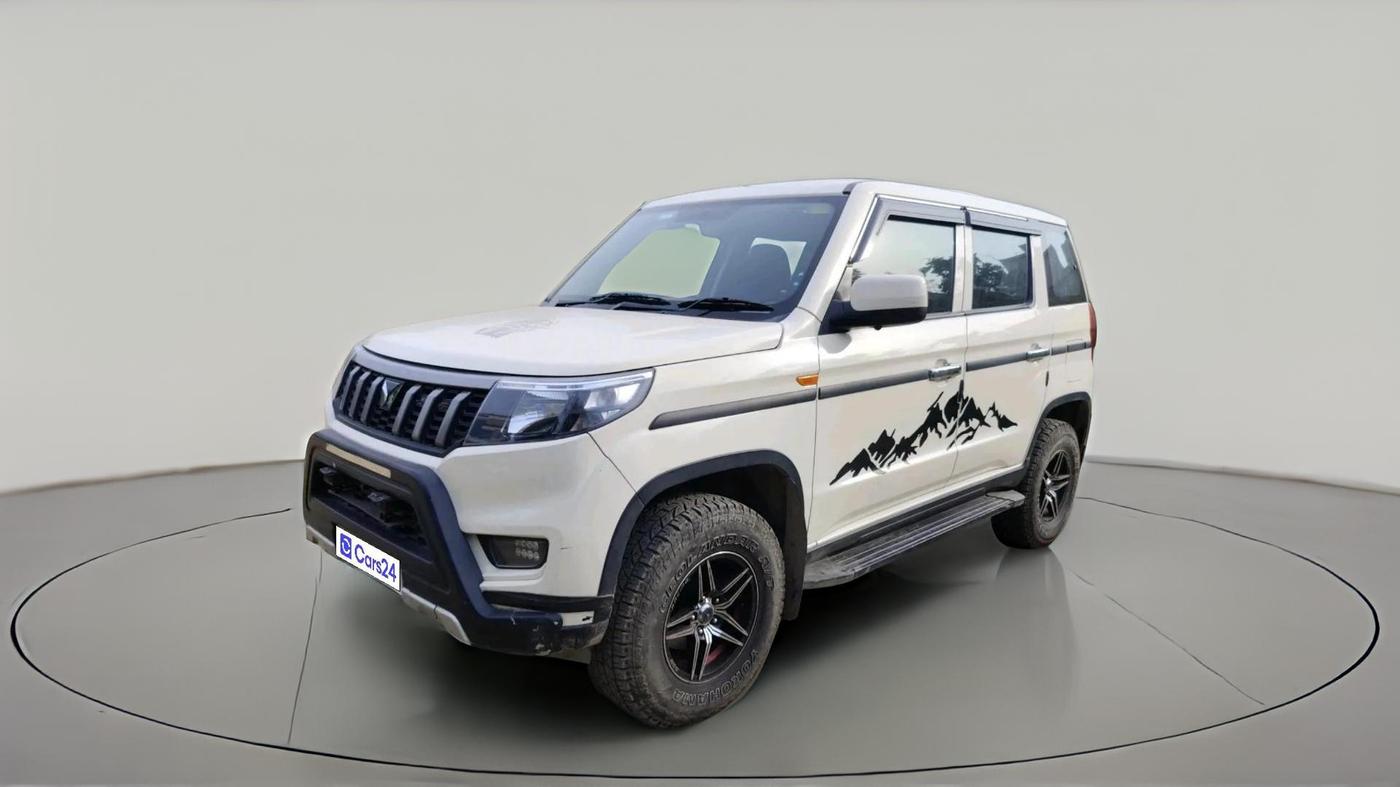 2023 Mahindra BOLERO NEO N 8, Diesel, Manual, 49,709 km, exterior