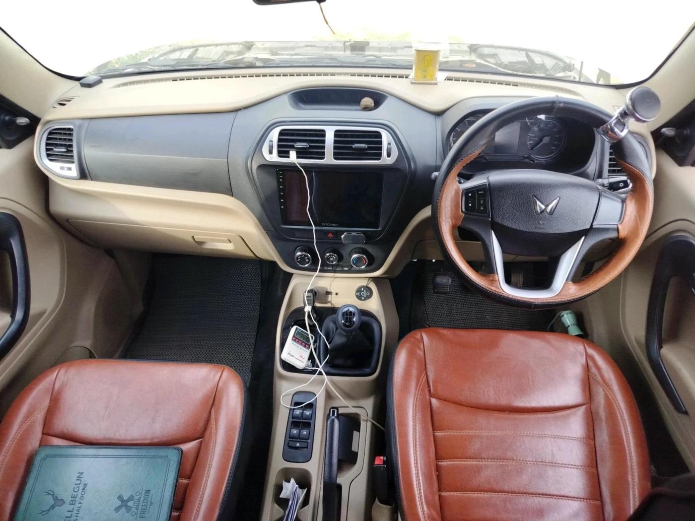 2023 Mahindra BOLERO NEO N 8, Diesel, Manual, 49,709 km, interior