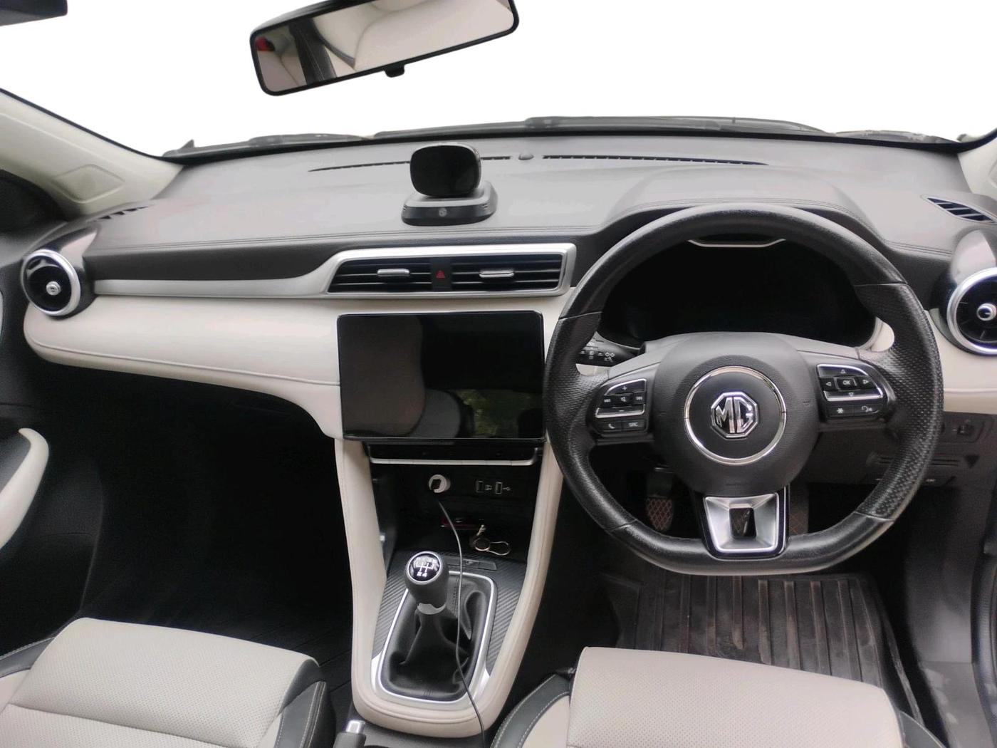 2022 MG ASTOR SHARP EX 1.5 MT, Petrol, Manual, 72,367 km, interior