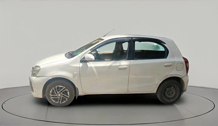 2016 Toyota Etios Liva GD, Diesel, Manual, 1,04,588 km, exterior