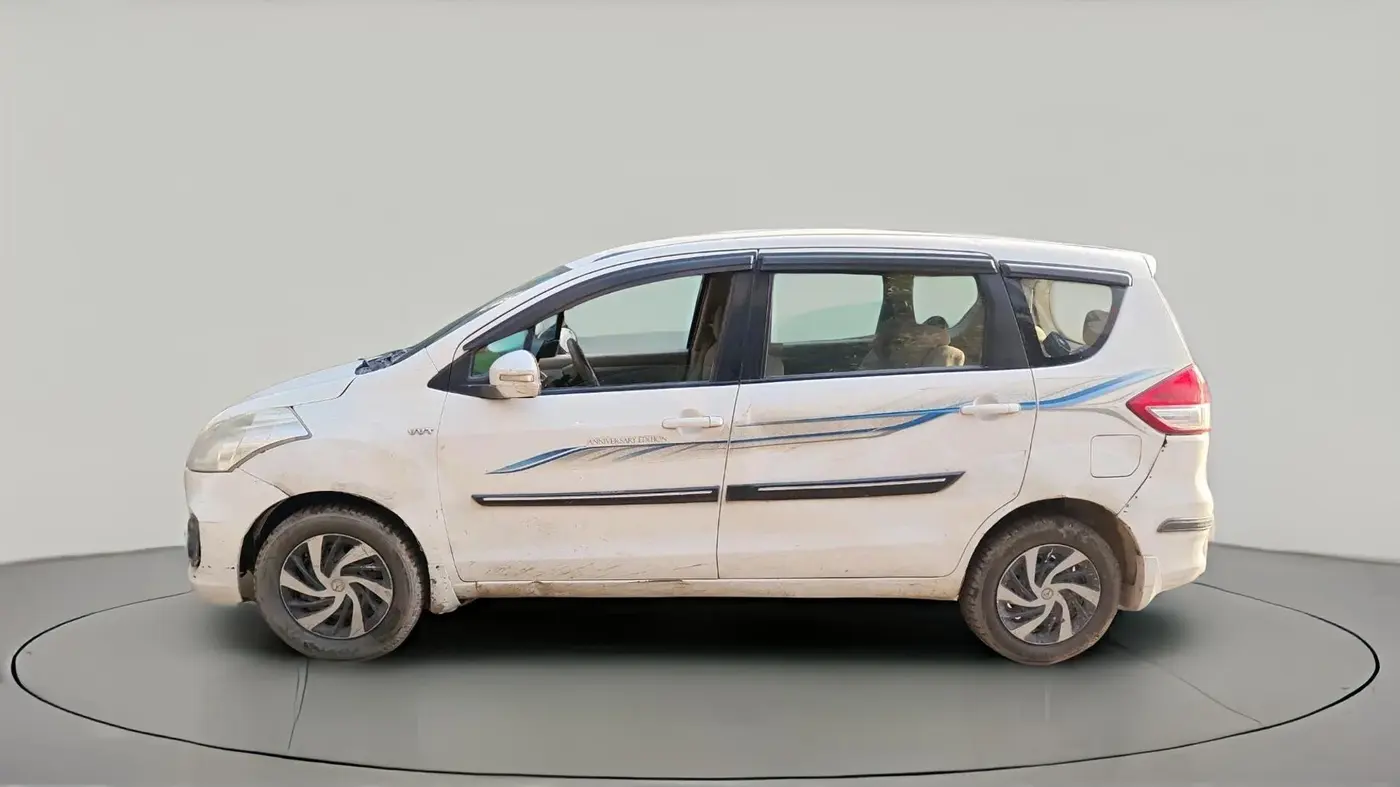 2016 Maruti Ertiga VXI, CNG, Manual, 56,604 km, exterior