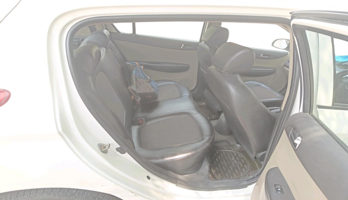 2013 Hyundai i20 MAGNA (O) 1.2, Petrol, Manual, 55,453 km, interior