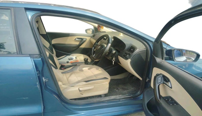 2017 Volkswagen Ameo COMFORTLINE 1.5L, Diesel, Manual, 1,56,923 km, interior