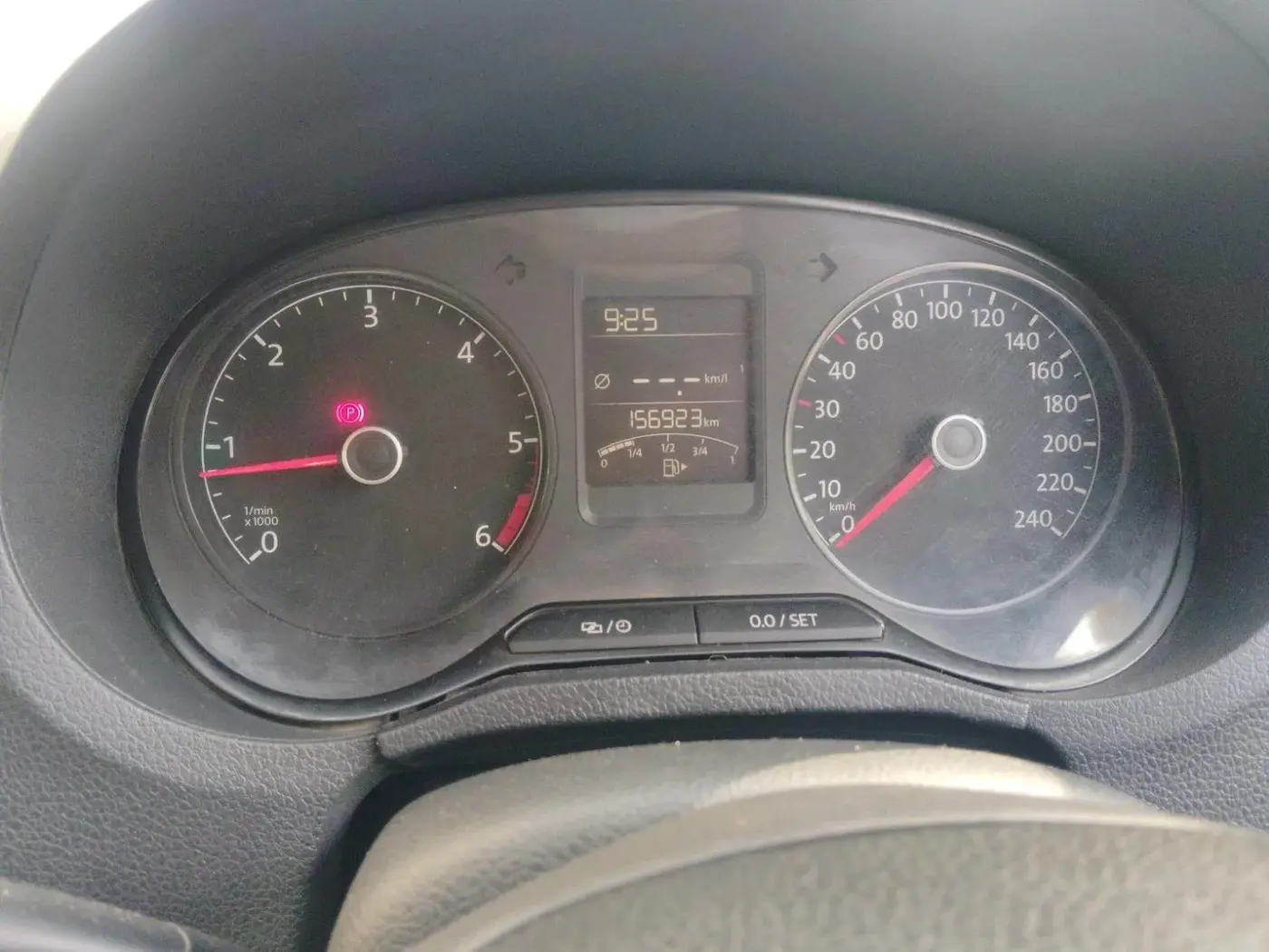 2017 Volkswagen Ameo COMFORTLINE 1.5L, Diesel, Manual, 1,56,923 km, interior