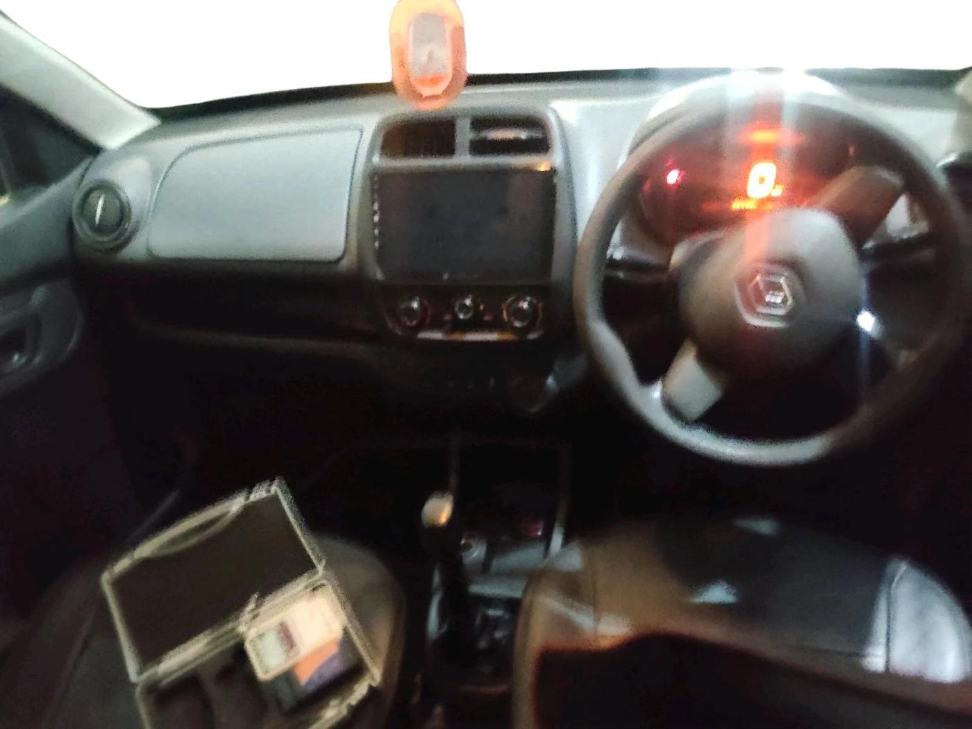 2018 Renault Kwid RXT 1.0, Petrol, Manual, 56,998 km, interior