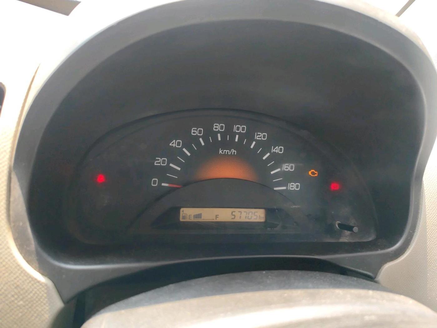 2013 Maruti Wagon R 1.0 LXI, CNG, Manual, 57,705 km, interior