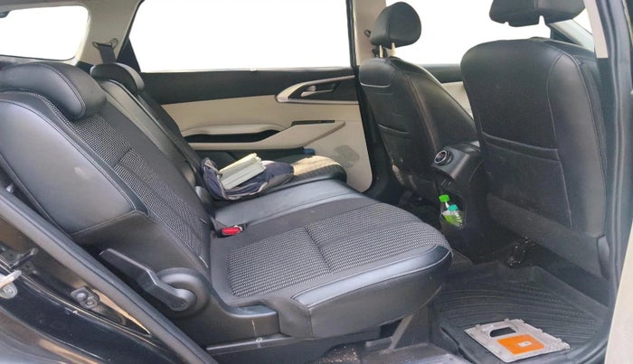 2022 KIA CARENS PRESTIGE PLUS 1.4 PETROL 7 STR, Petrol, Manual, 78,657 km, interior