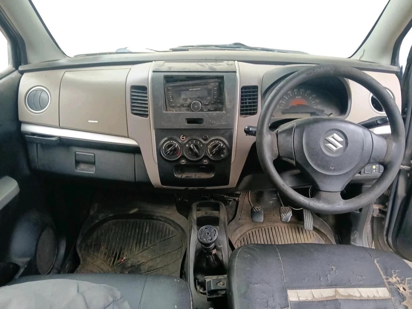 2013 Maruti Wagon R 1.0 LXI CNG, CNG, Manual, 2,15,082 km, interior