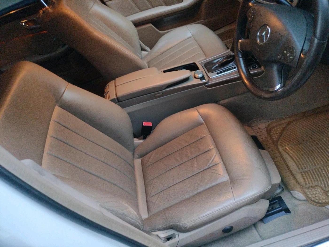 2011 Mercedes Benz E Class E 200 CGI, Petrol, Automatic, 69,394 km, interior